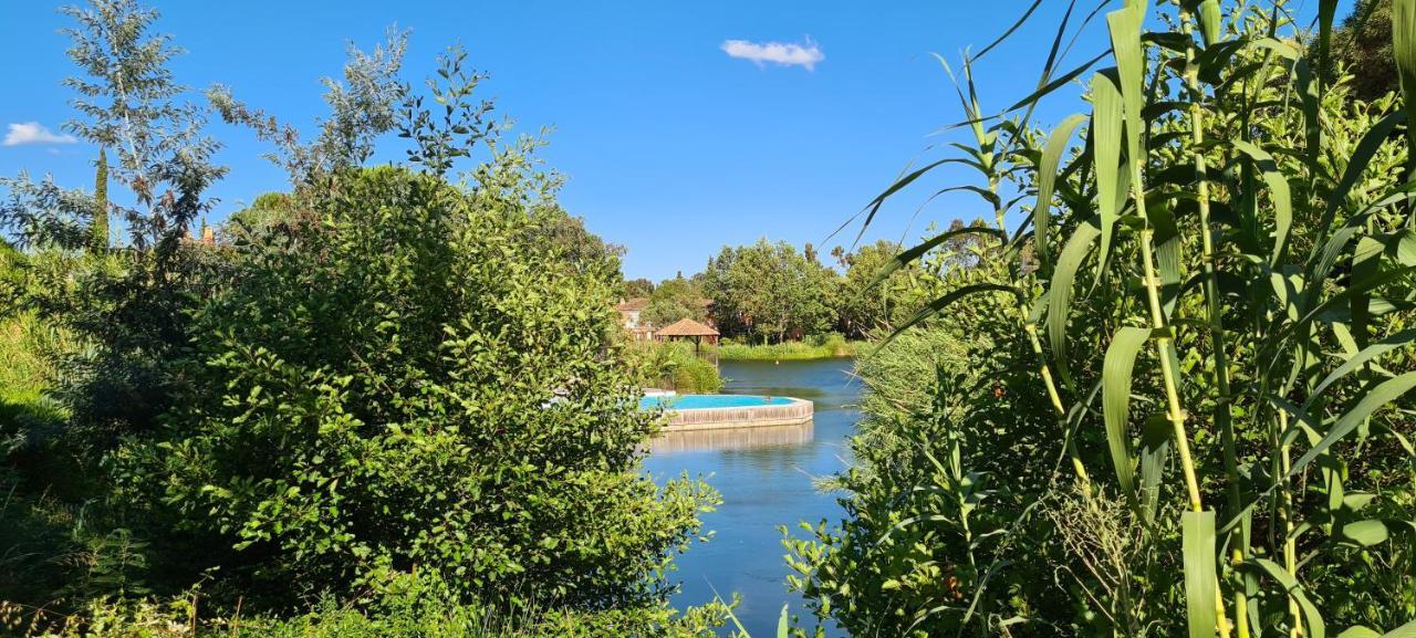 Le Petit Mas De Grimaud